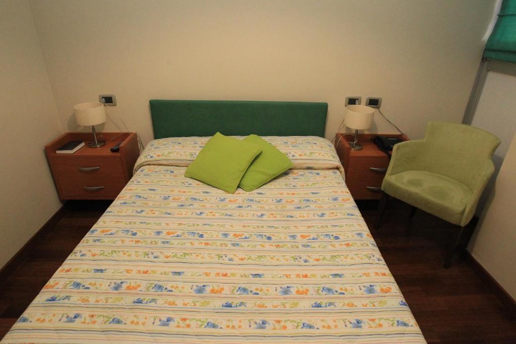 Hotel Santa Caterina Bérgamo Habitación foto